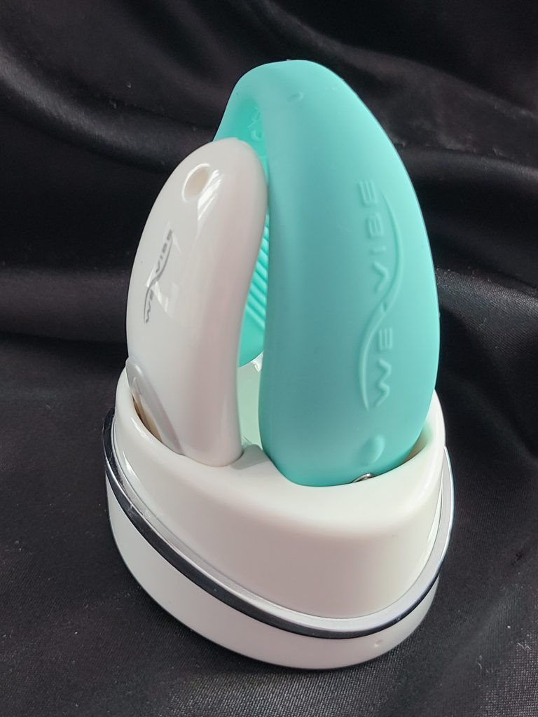 We-Vibe Sync-with remote in charging cradle