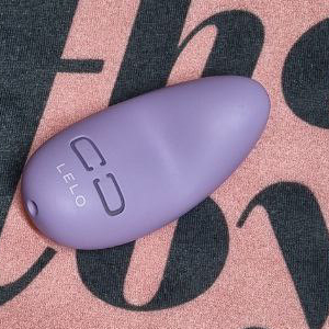 LELO Lily 3 bullet