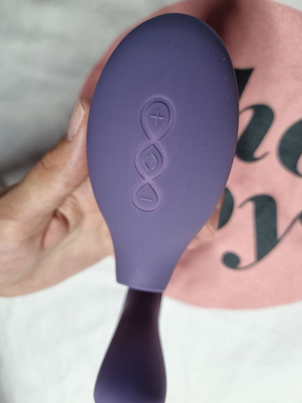 LELO Enigma Wave Button Controls