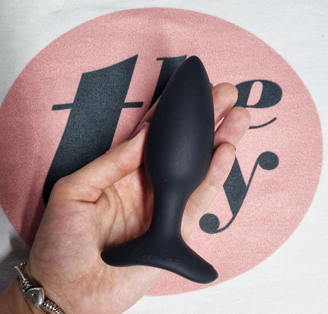 Demonstration of this Anal Vibrator with Remote Control 