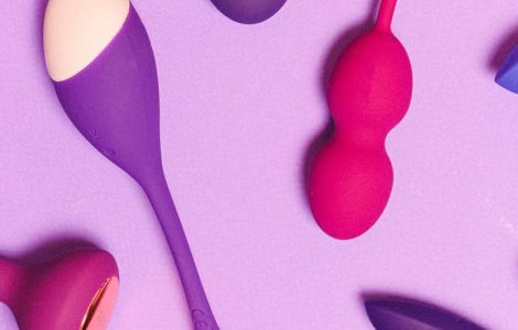 How To Use a Vibrator for Women Featured