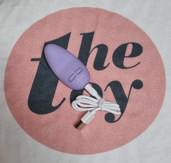 LELO Lily 3 Charging