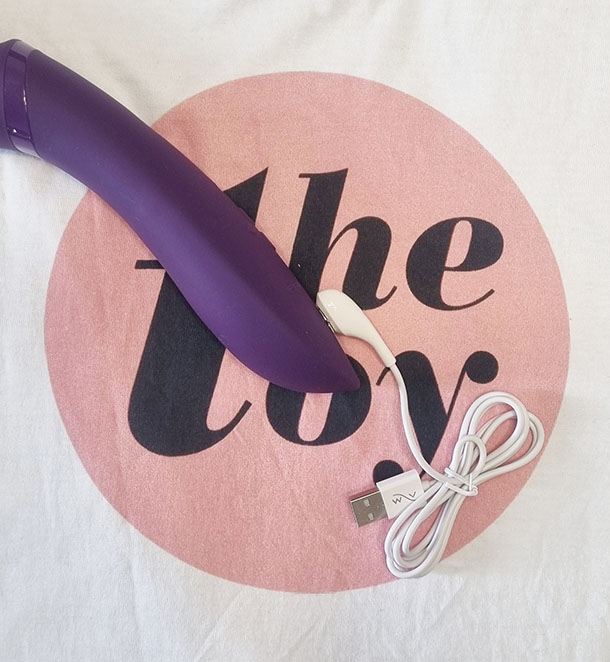 Photo of how to charge We-Vibe Wand 2