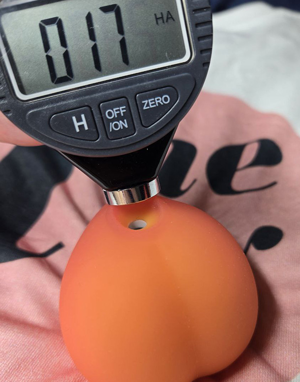 Womanizer Peach Silicone Softness