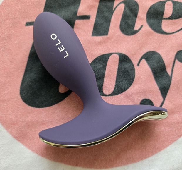 LELO Surfer 2 in its full size.