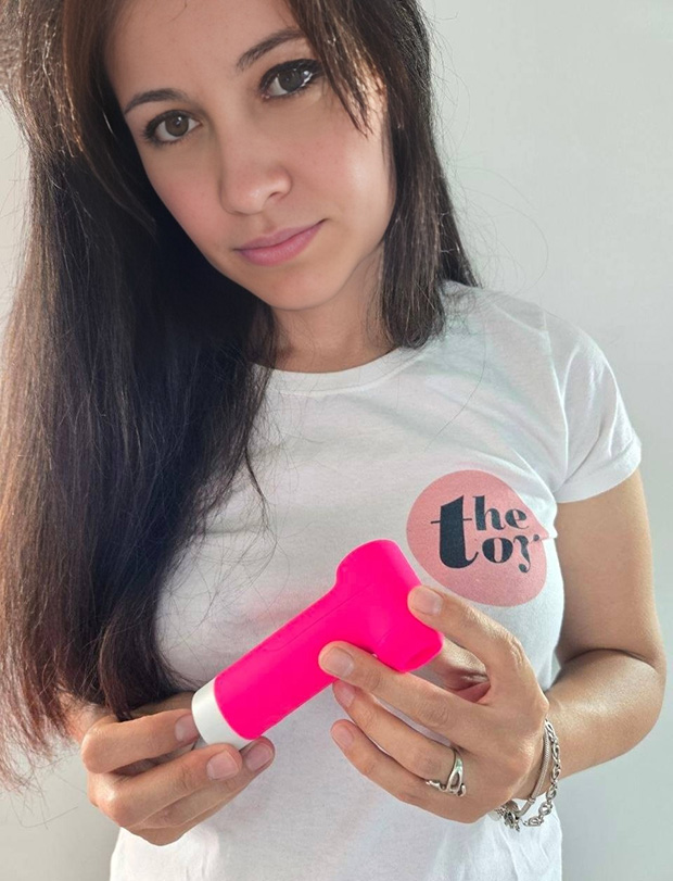 Amie Dawson PhD demonstrating Lovense Fizz in hand