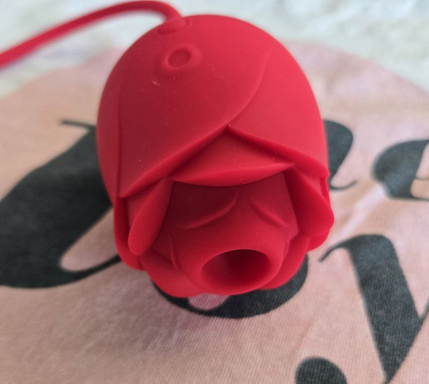 Closeup of the Lovehoney Rose Glow head