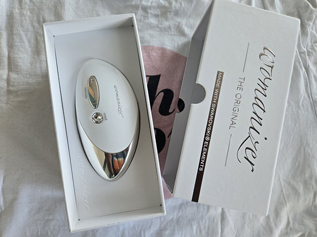 Womanizer W500 in its box