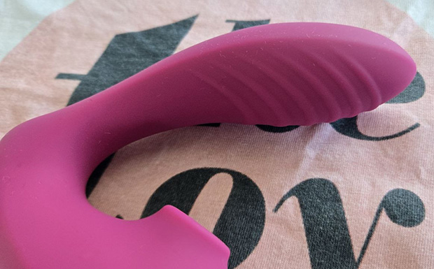 Close-up of Lovehoney Mon Ami Dual stimulator's G-spot arm with its texture